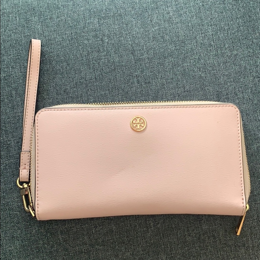 Tory Burch Robinson Zip Wallet